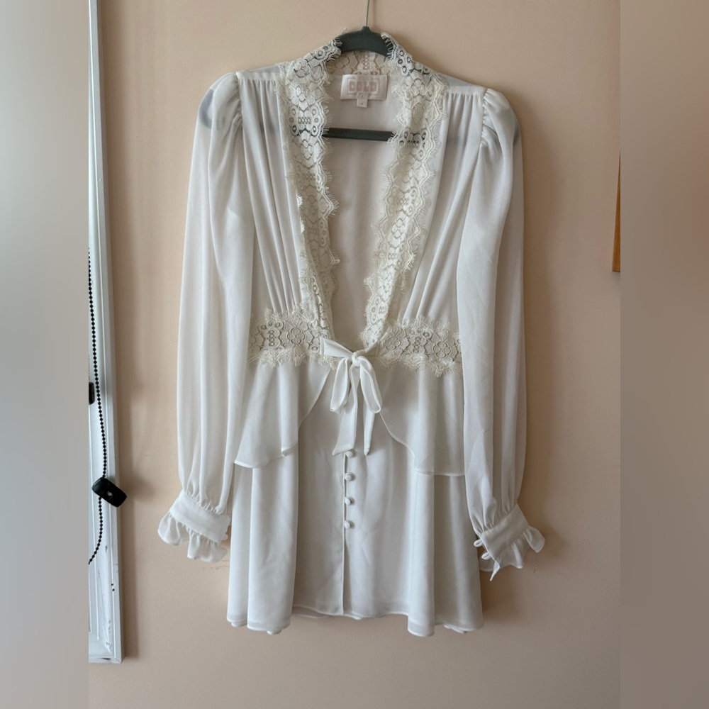 Never worn!  Stone Cold Fox Bridal Robe